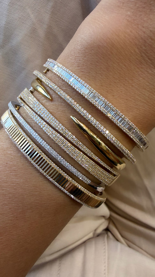14k Yellow Gold Diamond Triangle Wrap Bangle 1.10ctw