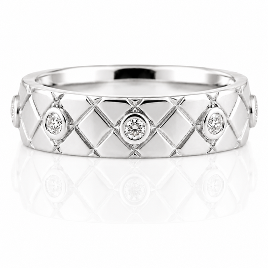 18k White Gold Diamond Pattern Design Bezel Mens Band