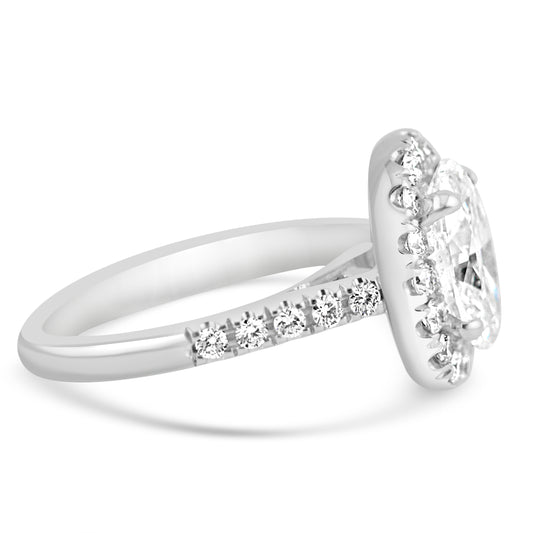 18k White Gold 2.00ct Oval Diamond Halo Engagement Ring